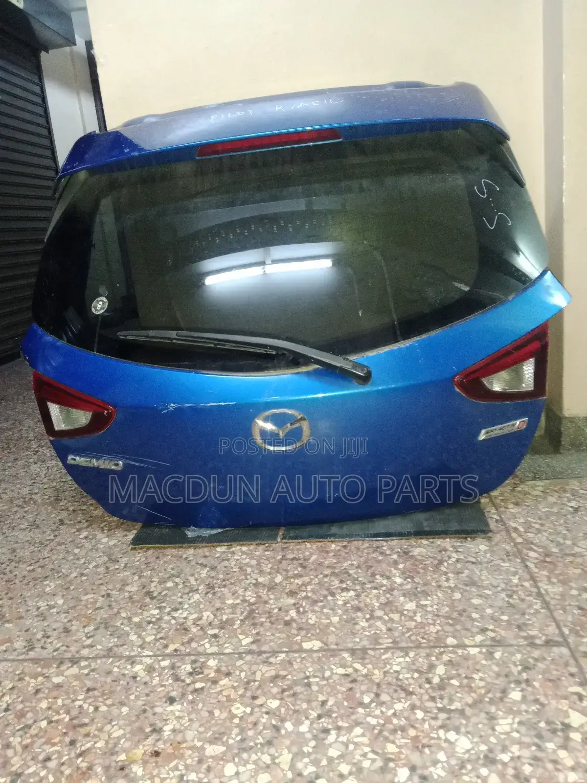 Mazda Demio 2015 Tailgate/ Boot
