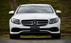 Mercedes-Benz 220E 2017 White