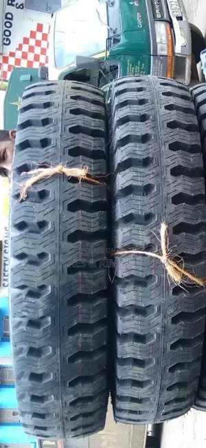 825 R16 Ceat Tyres (India) Diff.