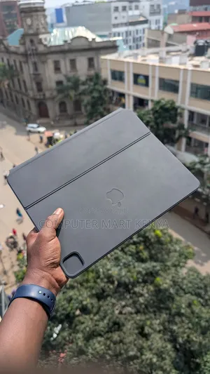 Apple Magic Keyboard for iPad Pro