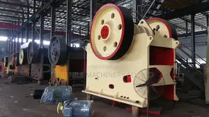 Large 100-200 T/H Basalt Granite Jaw Crushing Machine