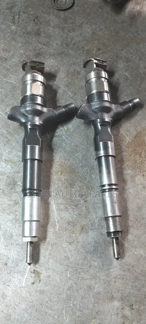 Toyota Hilux 30300 1KD Engine Nozzles