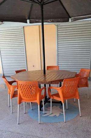 Restaurant Plastic Chairs With Metal Tubing Legs