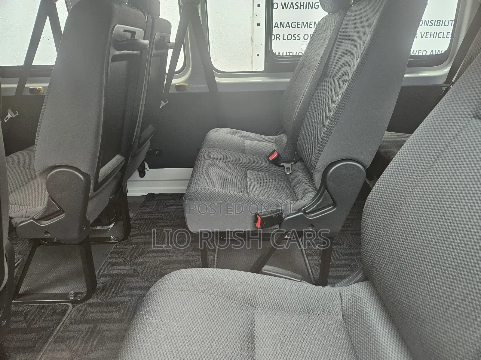 Toyota HiAce 2018 White