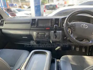 Toyota Grand HiAce 2016 Black