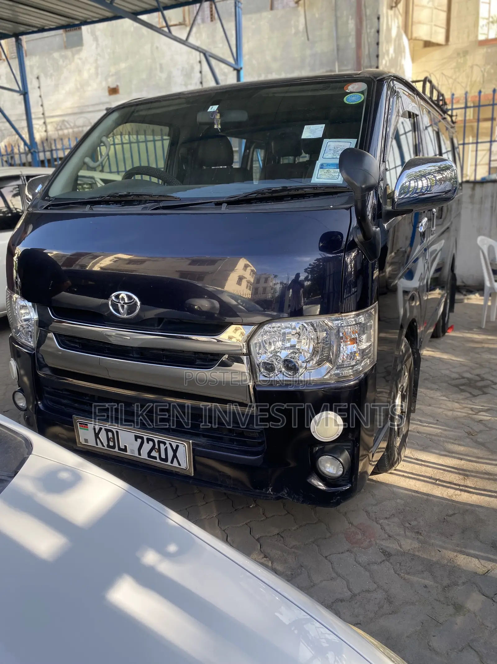 Toyota Grand HiAce 2016 Black