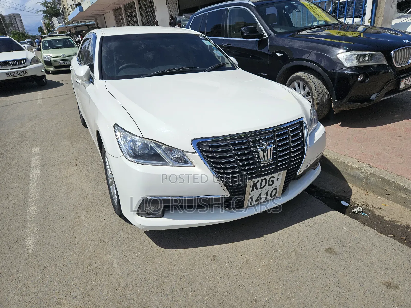 Toyota Crown 2015 White