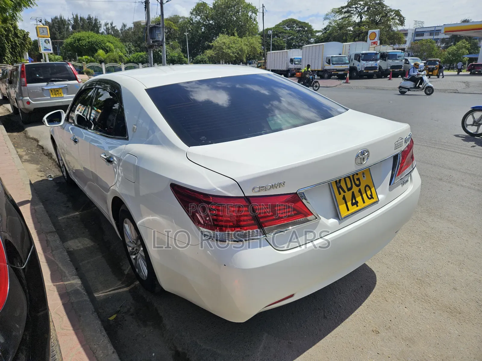 Toyota Crown 2015 White
