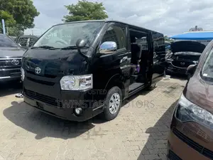 Toyota Regius 2019 Black