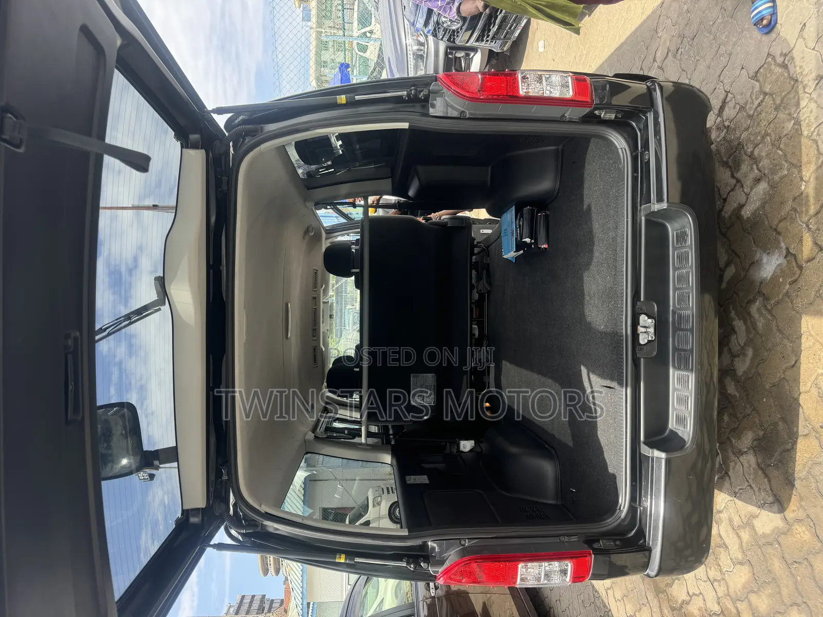 Toyota Regius 2019 Black