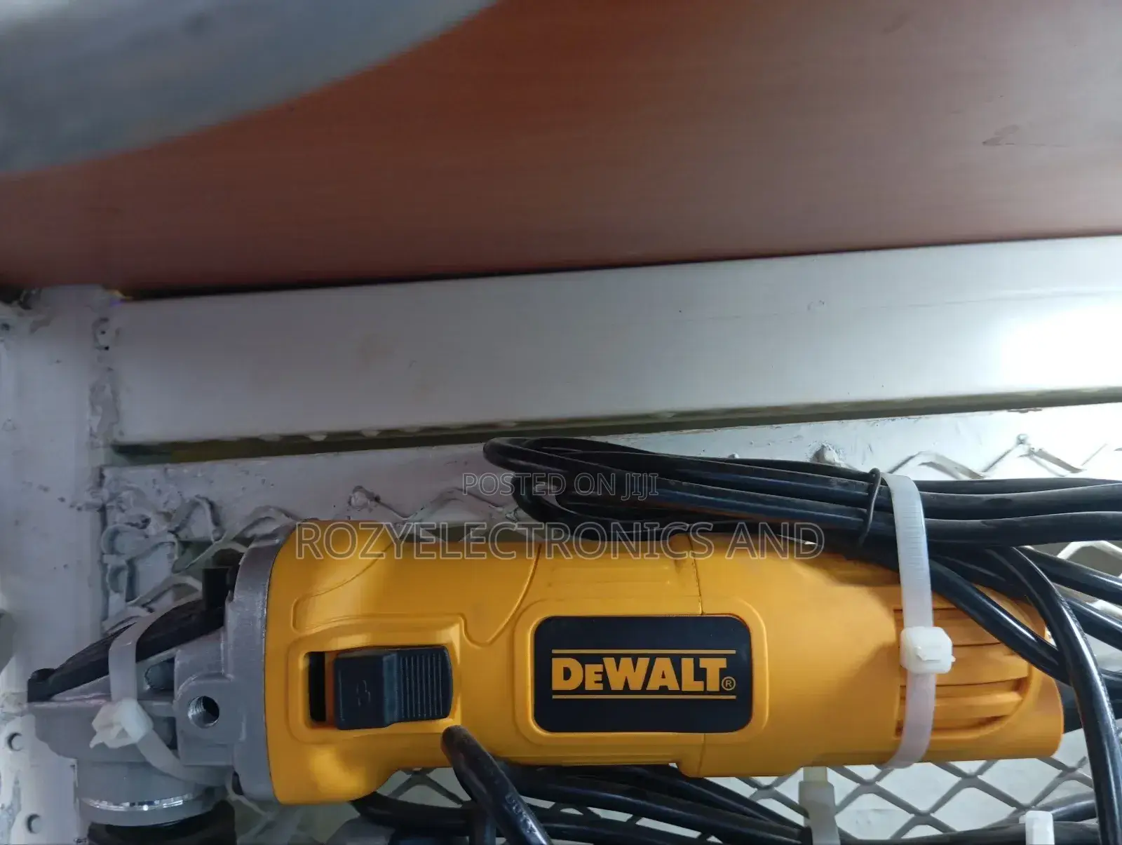 Commercial Dewalt Angle Grinder Machine
