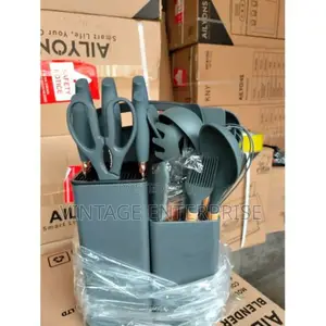 19 PCS Silicone Spoon Set With Knives/Cutting Board