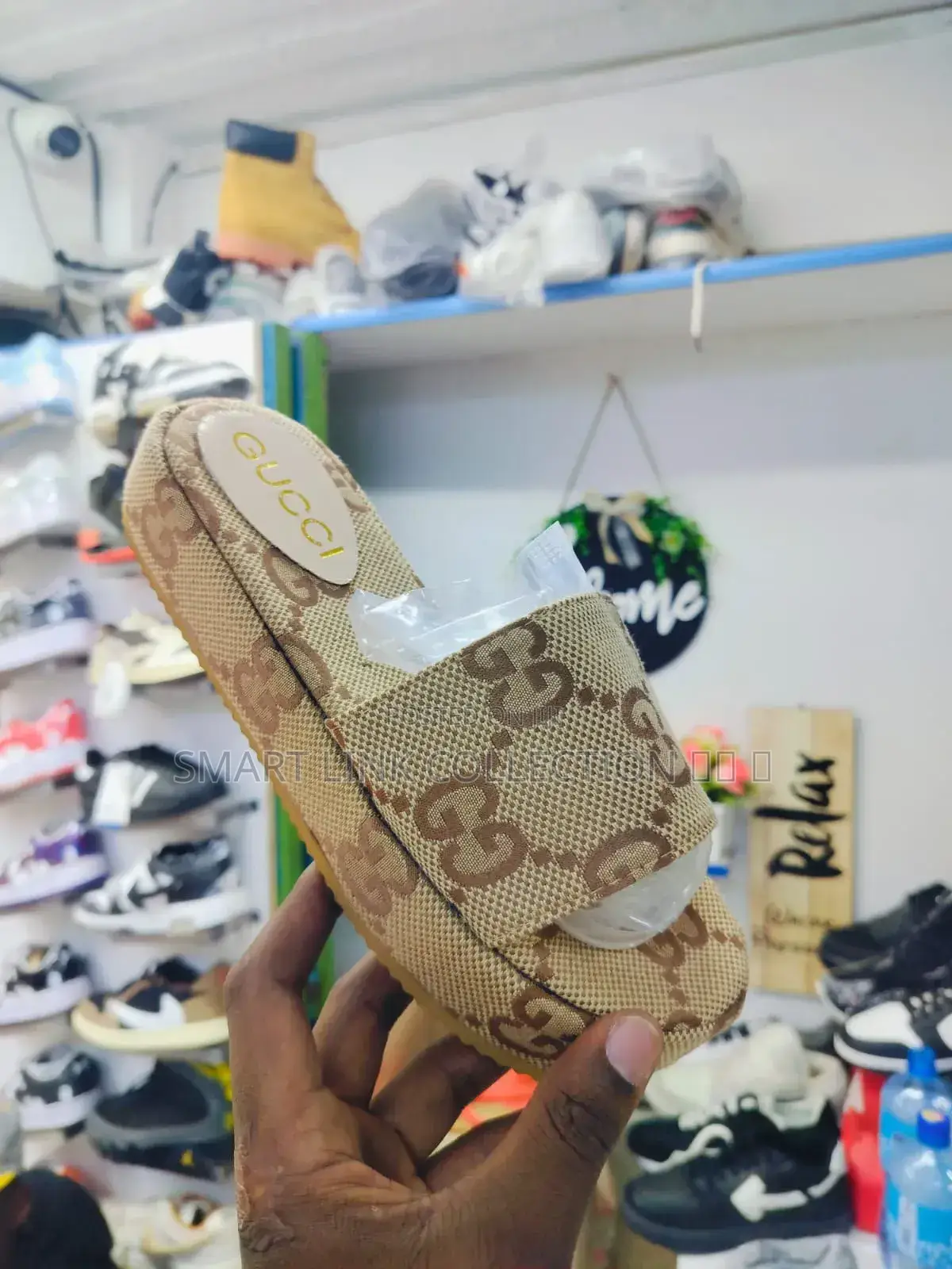 Gucci Sandals
1st Leather