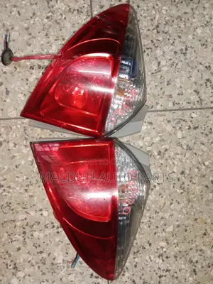 Toyota Ractis 2010/2012 Tail Light
