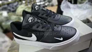 Nike SB CHRON Black