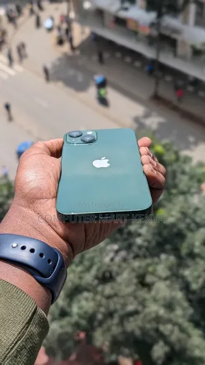 Apple iPhone 13 128 GB Green
