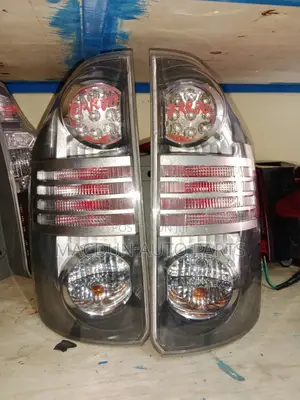 Toyota Voxy 2008 Tail Lights