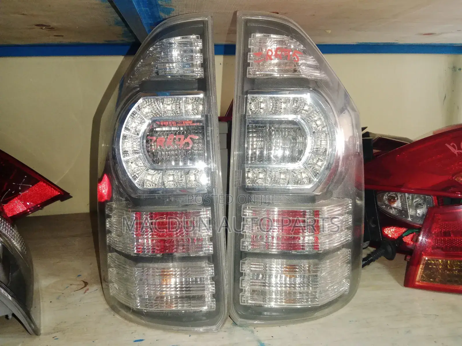 Toyota Voxy 2012 Tail Lights