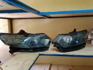 Honda Insight 2012 Xenon Headlights
