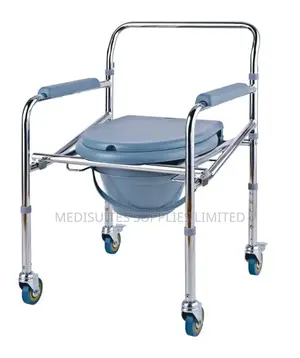 Commode Chair With Locable Casters