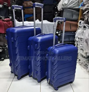 3 in 1 Unbreakble Laxurious Rubber Suitcase Travel Bag.
