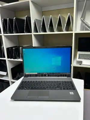 Laptop HP 250 G8 8GB Intel Core I5 HDD 1T