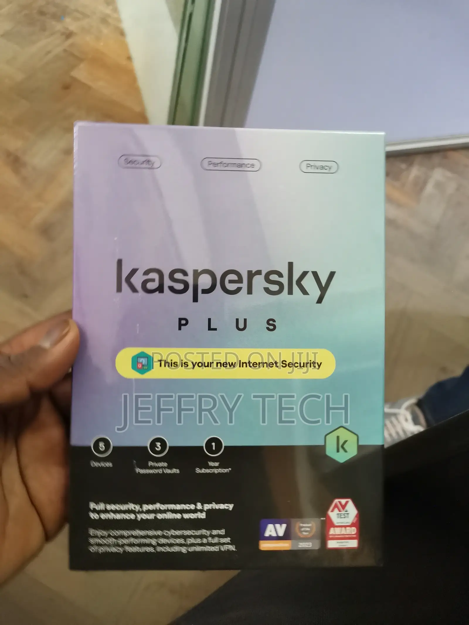 Kaspersky Plus Internet Security 5 User 1 Year Subscription