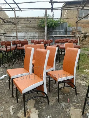 Executive Low Chairs, White and Gold 