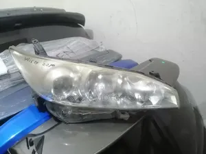 Toyota Wish Non Xenon Headlamp, Model 2009/2015, Ex Japan