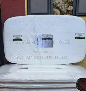 Beautiful White Rectangular Plastic Table