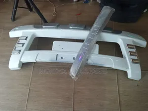 Overriding Bumper Toyota Hilux With Leds