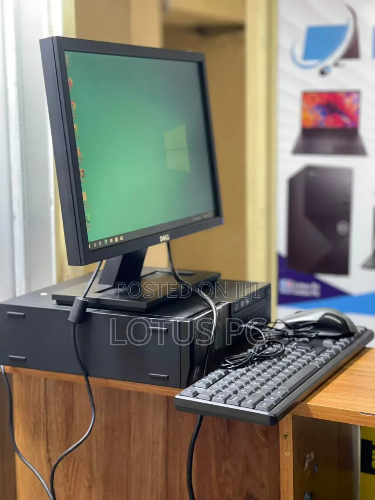 Desktop Computer Dell Precision 7910 4GB Intel Core I5 HDD 500GB
