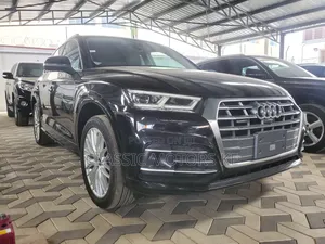 Audi Q5 2018 Black
