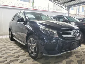 Mercedes-Benz GLE-Class GLE 350d 4MATIC 2017 Blue