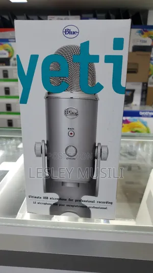Blue Yeti Ultimate USB Microphone for Professional Recording