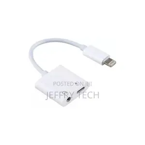 Dual Adaptor Lightning to 3.5mm Audio + Lightning Charge Con