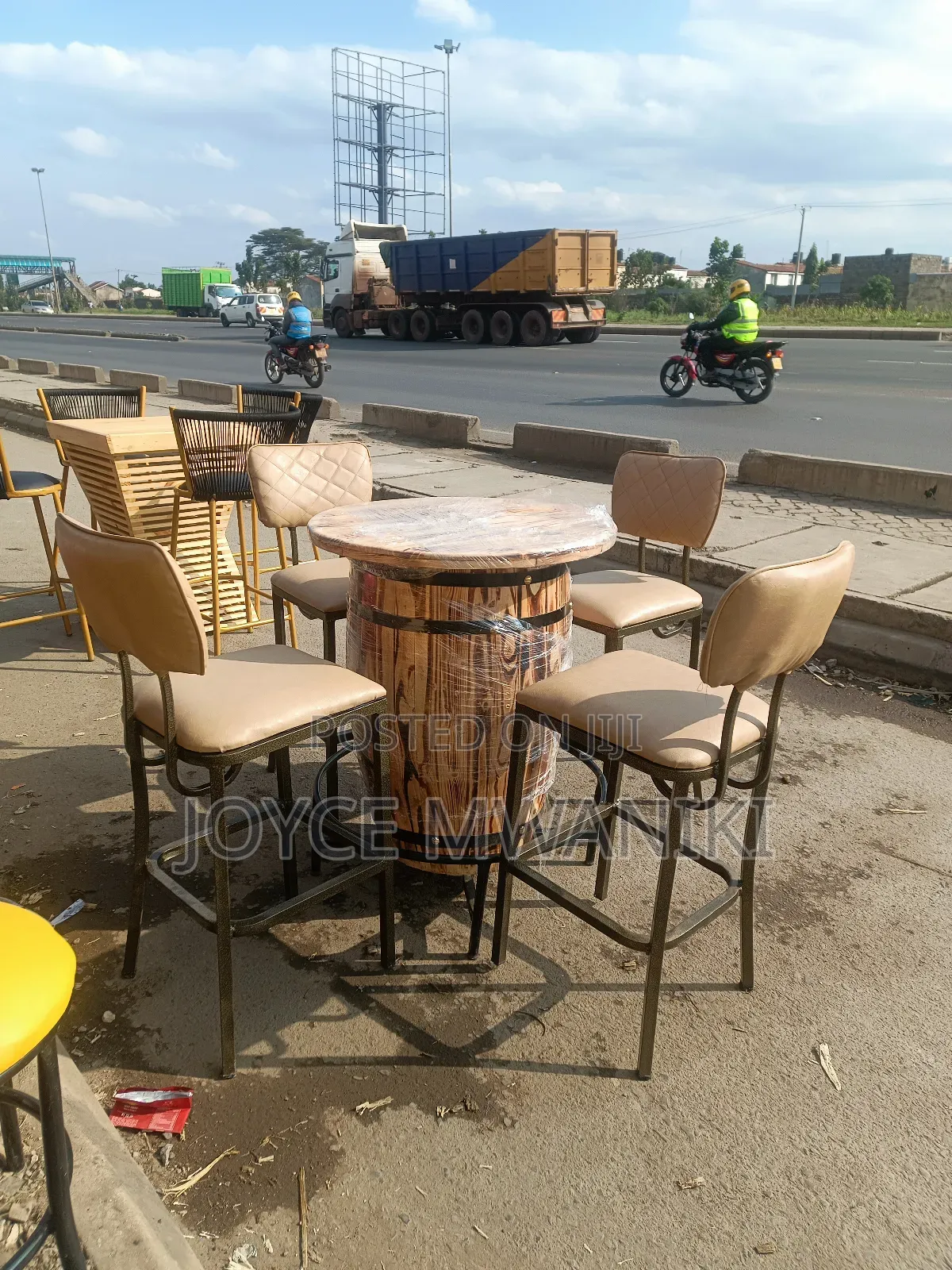 High Bar Chairs Set, With Barrel Table.