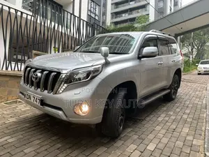 Toyota Land Cruiser Prado 2.8 2017 Silver