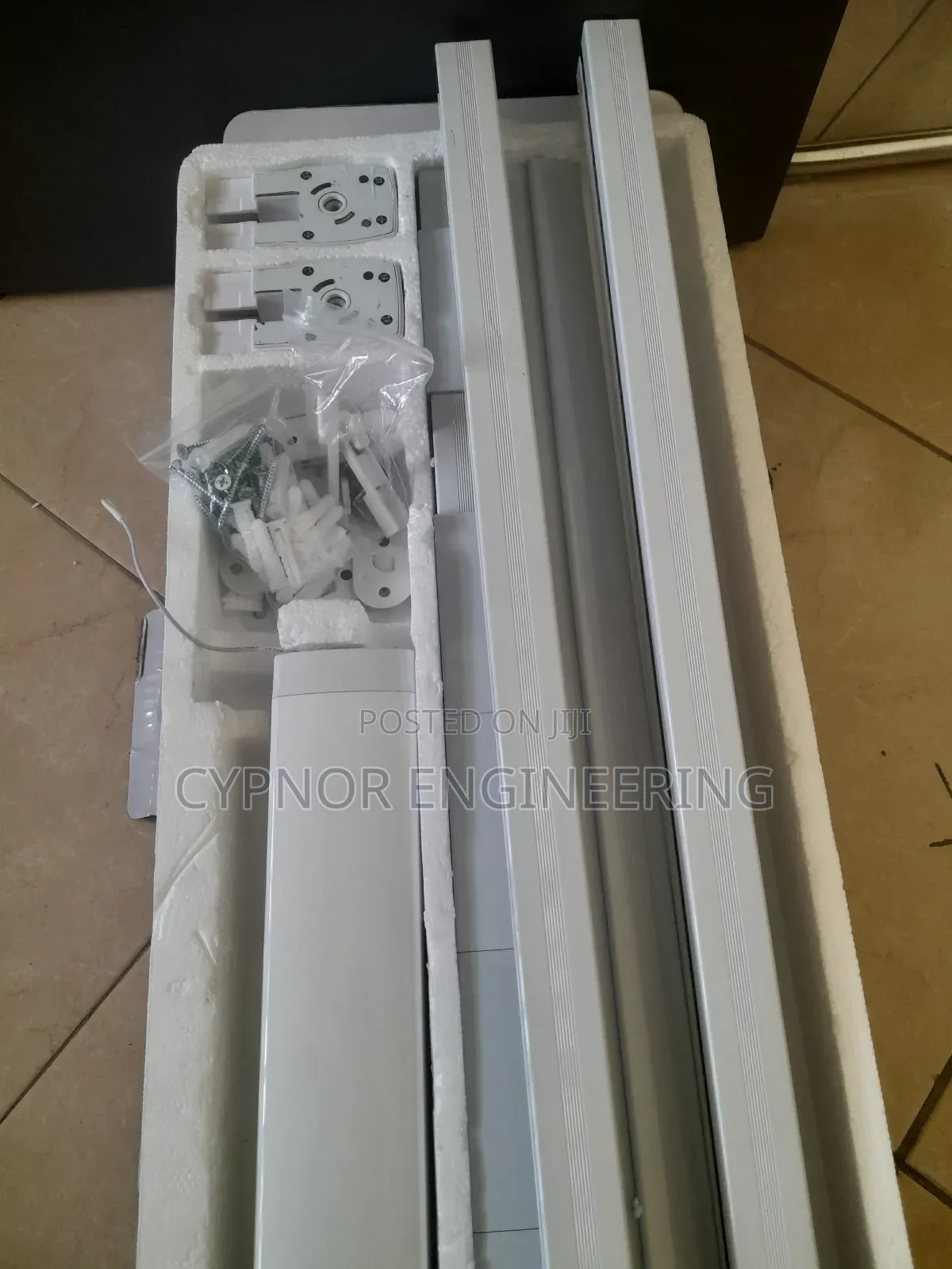 Streamlined Style Electric Curtain Automation