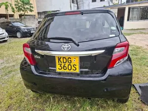 Toyota Vitz 2015 Black
