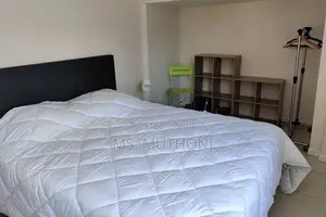 6*7 Plain White Binded Duvets Set (Duvet+Bedsheet +P.Cases)