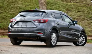 Mazda Axela 2017 Gray