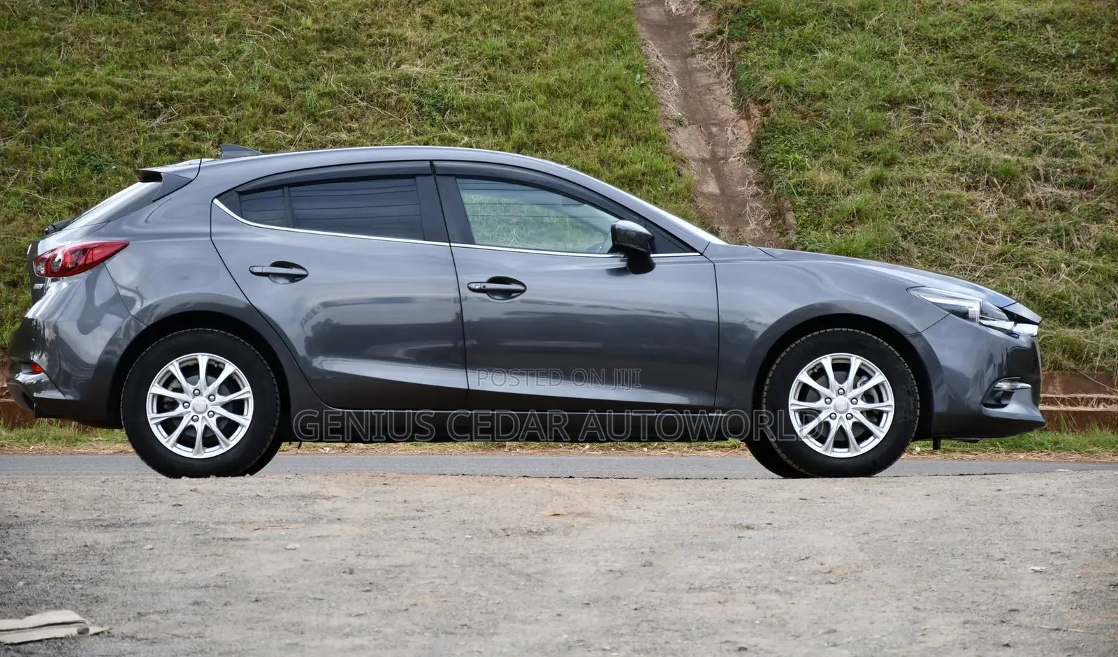 Mazda Axela 2017 Gray