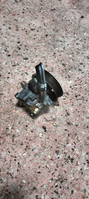 Toyota Harrier 1AZ Steering Pump