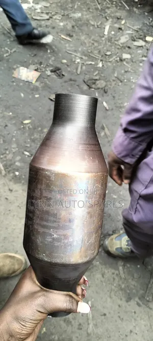 Toyota Fielder Catalytic Converter (Muffler)