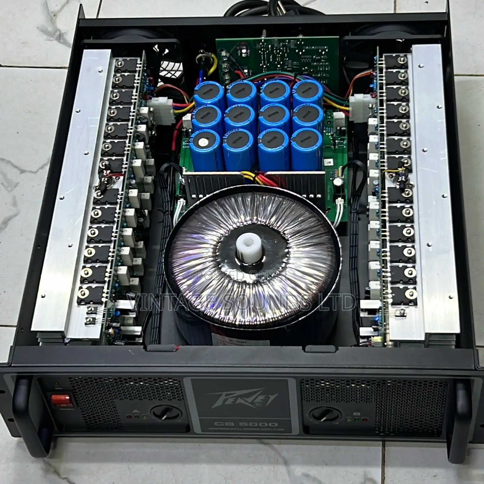 Peavey Cs5000 Professional Power Amplifier