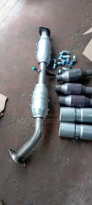 Universal Catalytic Converters (Mufflers) Available