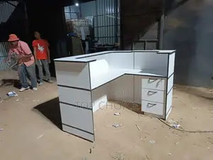 Office Reception Desk 1.4