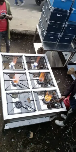 First Class Six Burners Gas Cooker