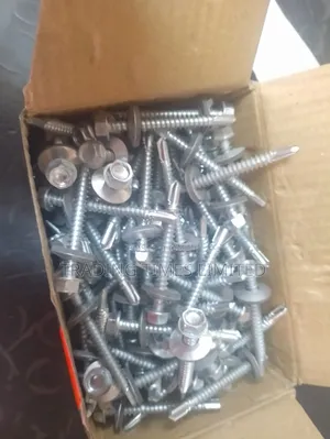 2" Roofing Screws ( 150 Pcs)